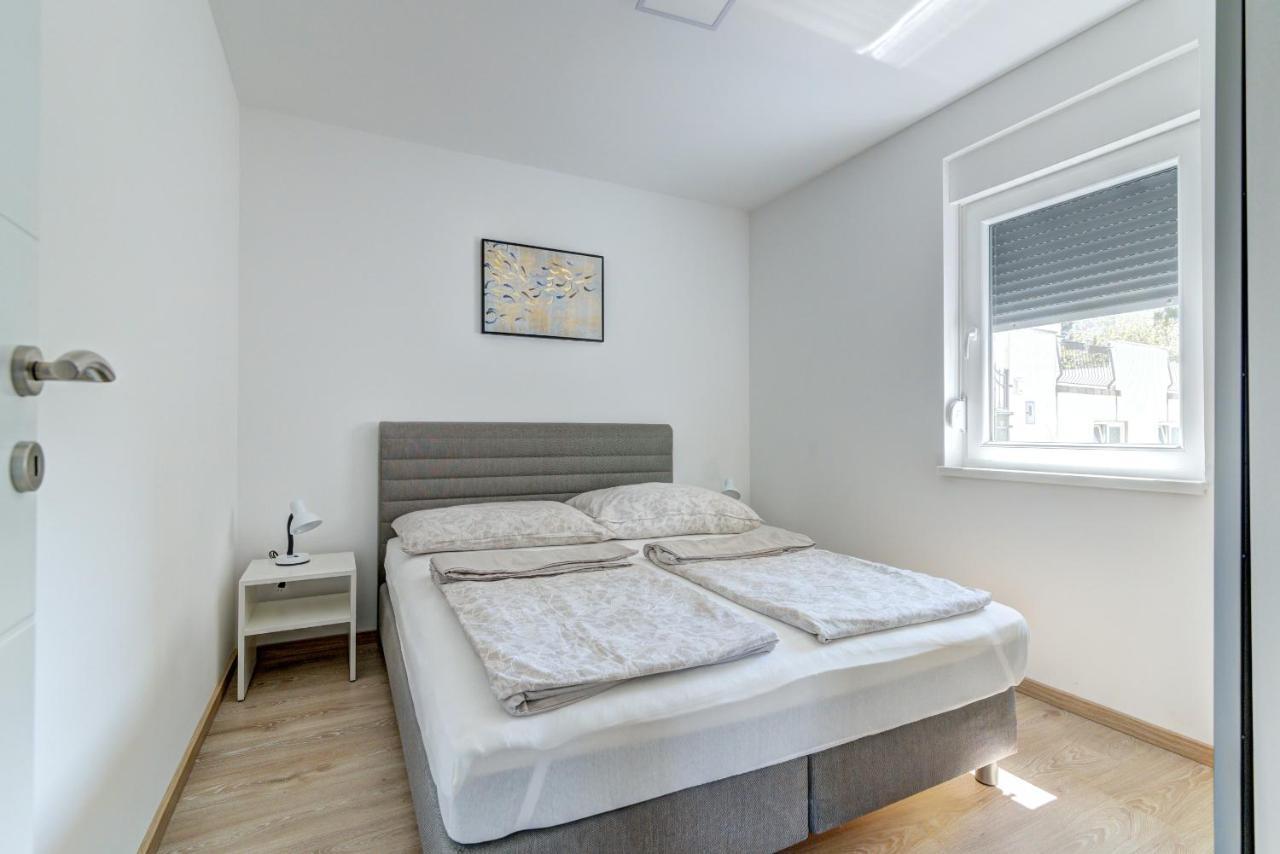 Damar Apartmani Сен Екстериор снимка