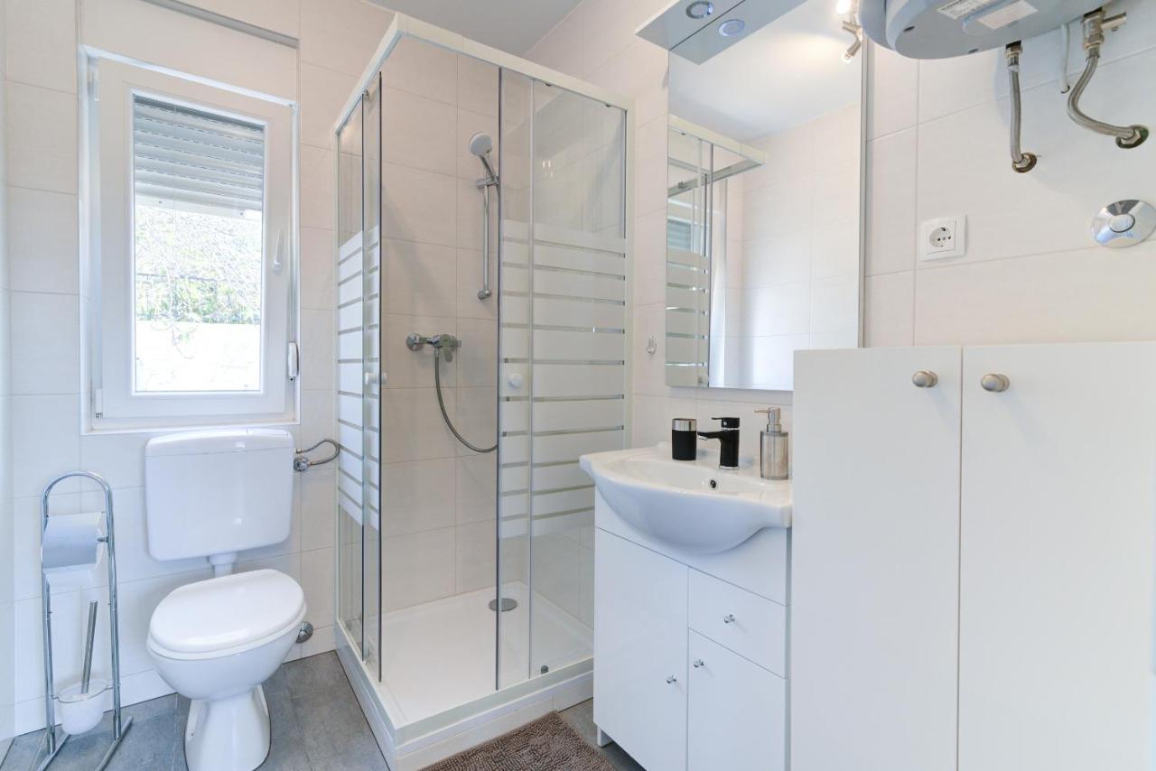 Damar Apartmani Сен Екстериор снимка